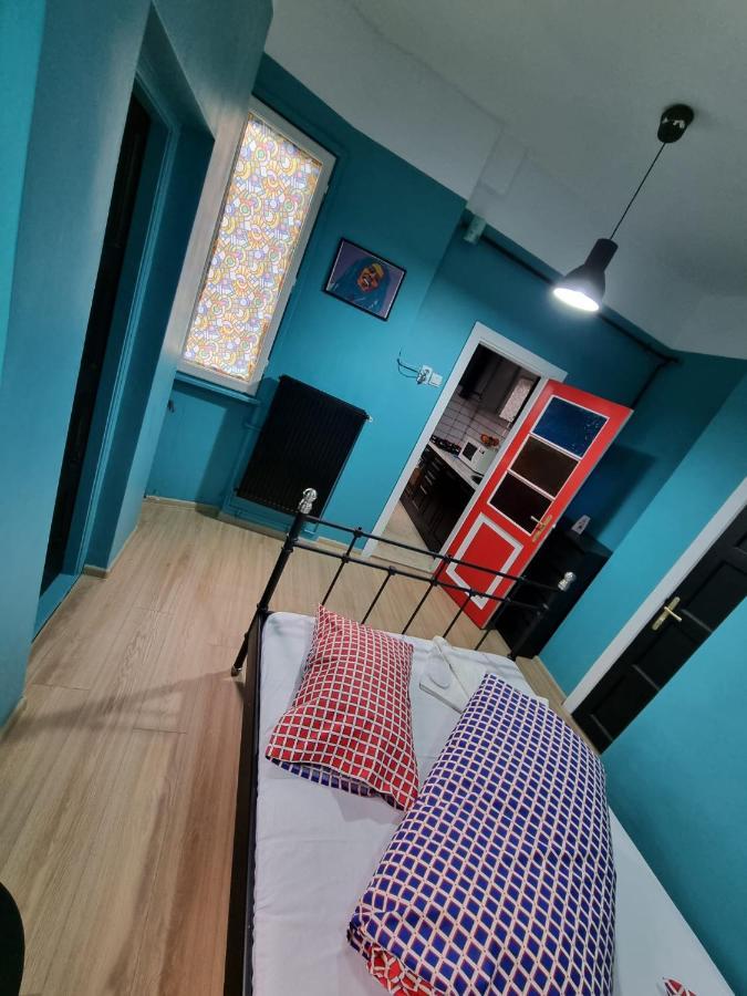 Picaso Residence Bukares Bagian luar foto