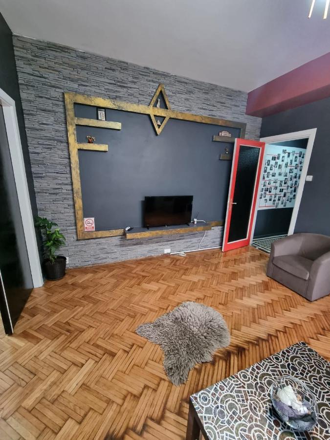 Picaso Residence Bukares Bagian luar foto