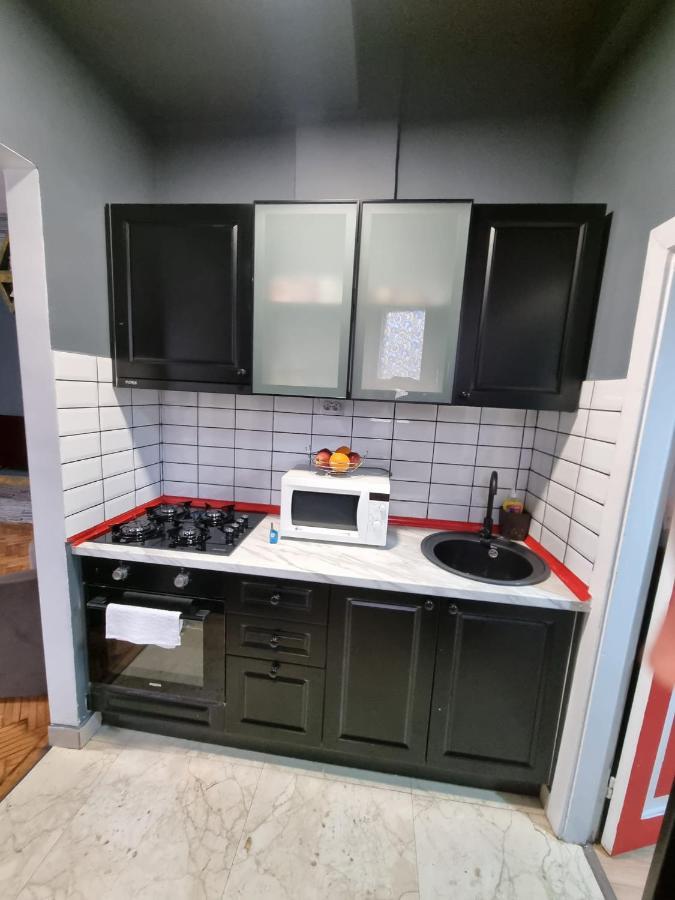Picaso Residence Bukares Bagian luar foto